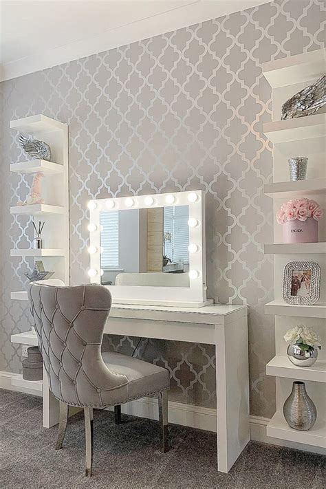 Camden Trellis Wallpaper Soft Grey Silver In 2020 Bedroom Interior