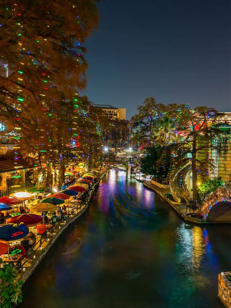 Holiday Lights On The River Walk In San Antonio Texas Texas Vacations