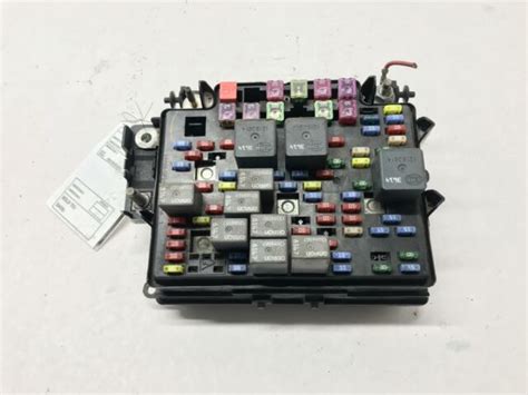 03 04 05 06 07 Hummer H2 Engine Bay Fusebox Fuse Box Oem Ebay