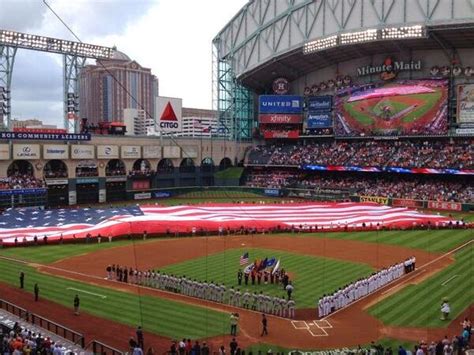 Xm Mlb Chat Houston Astros Opening Day Ceremony With American Flag