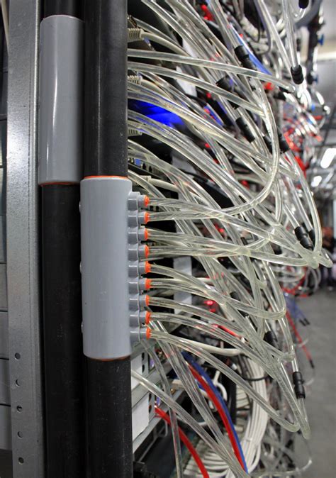 Performances maximales à bas prix. Visite du data-center OVH de Roubaix 4