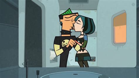 kissing and total drama world tour 1005392 coolspotters
