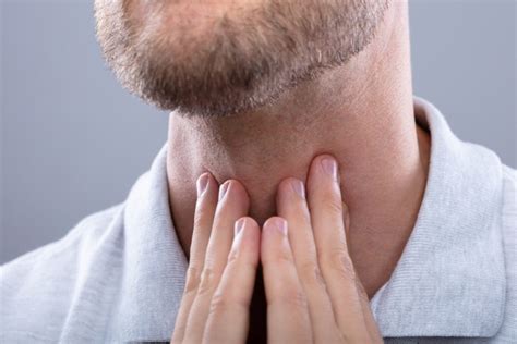 throat cancer symptoms and treatment university health news