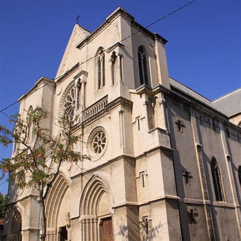 You can easily spend a leisurely day seeing the sights and exploring what this neighborhood has to offer. Eglise Saint Michel - Marseille | Orchestre de Cannes