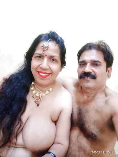 Hot Meena Bhabhi Open Boobs