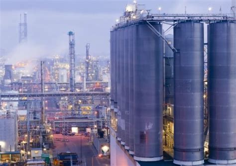 Ethylene oxide is a colorless and flammable gas with a faintly sweet odor. Shell: 2,5 miljoen euro boete na explosies in fabriek en ...