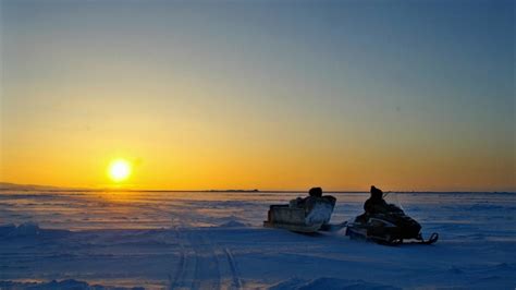 New Atlas Shows Traditional Inuit Trail Network Bolsters Sovereignty