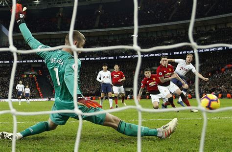 De Geas Saves Help United Beat Tottenham In Premier League Ap News