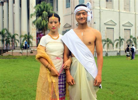 The Vibrant Traditional Dresses Of Manipur Reflecting Manipuri Culture