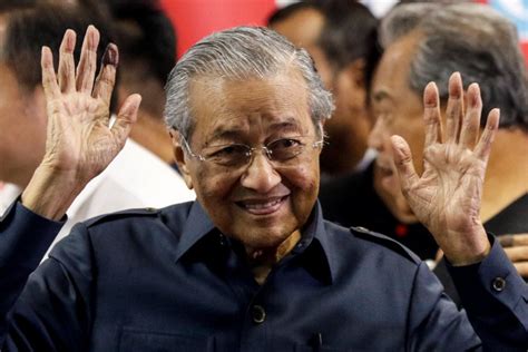 Mahathir bin mohamad • 7th prime minister of malaysia • chairman of pakatan harapan. Dr Mahathir holds record as oldest current PM | New ...