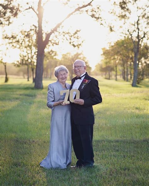 Lovely Elderly Couple Wait For 70 Years To Get Memorable Wedding Photos Trending News The