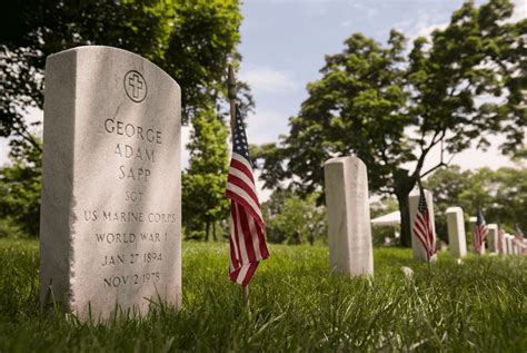 Memorial Day A Look At The National Cemetery And Other National