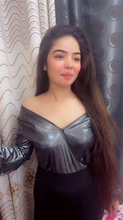 Nisha New Teen Queen Beauty Indian Escort Agency In Dubai