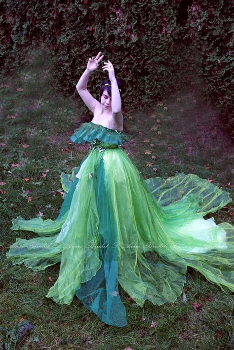 Forest Fairy Queen Style Dress Celtic Wedding Dress Renaissance Dress