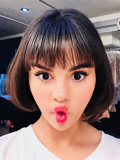 Selena Gomez Shows Off A Super Short Bob Haircut On Instagram Allure