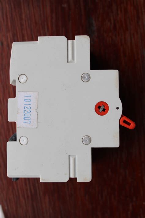 Proteus Ac22b 100s2 Ip2x Double Pole 2p 100a Main Switch Disconnector