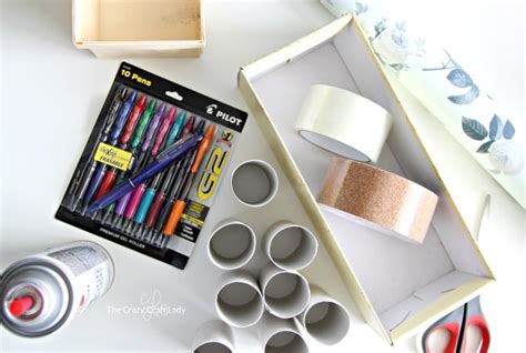 Making An Upcycled Diy Pen Organizer For Your Work Space The Crazy