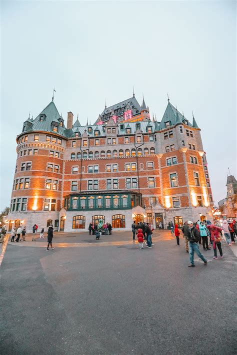 The Absolutely Beautiful French City Of Quebec Canada Hand Luggage