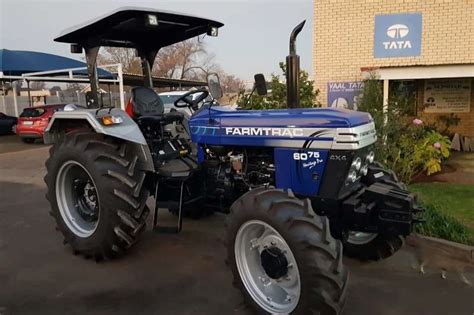 farm farmtrac ft  pro  wheel drive tractors