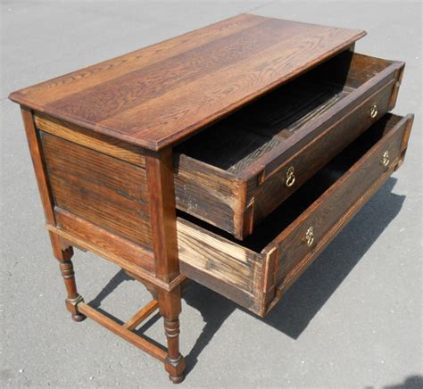 Add extra storage to a room with a subtly stylish chest of drawers. Oak Long Chest Of Drawers | 280881 | Sellingantiques.co.uk