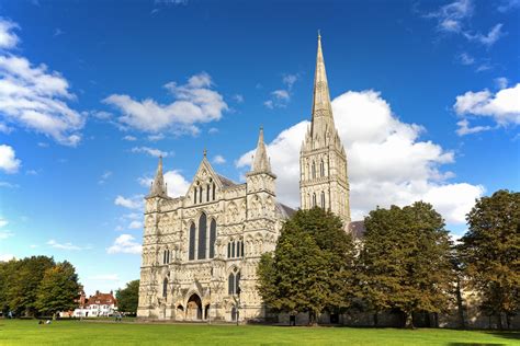 Salisbury City And Cathedral English Cottage Vacation