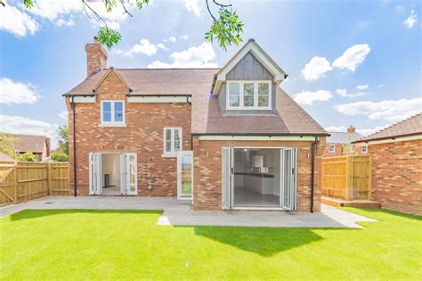 4 Bedroom Detached House For Sale In Buckinghamshire