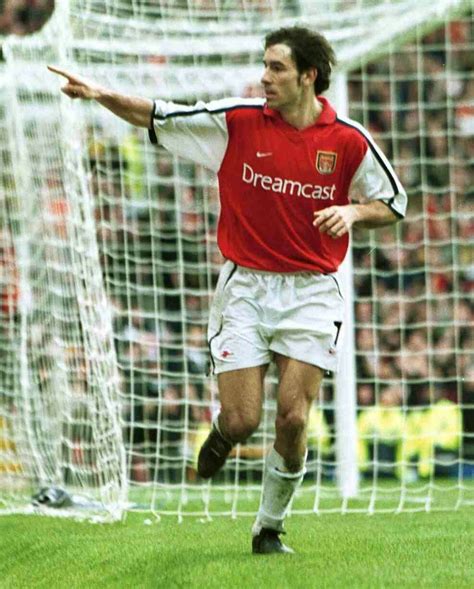 Robert Pires Of Arsenal In 2001 Arsenal Football Club Robert Pirès