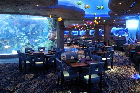 See Inside The Aquarium Restaurant In Nashville Tn