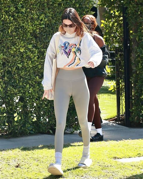 Kendall Jenner Shows Off Her Cameltoe While Leaving Private Workout In
