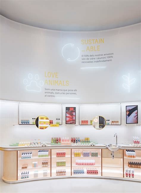 Freshly Cosmetics Abre Su Primera Tienda En Barcelona Store Design