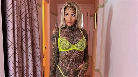 Britain S Most Tattooed Woman Has Revealed What She Once Looked Like Voila Sheee The