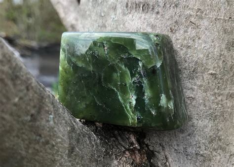 Jade Nephrite Standing Stone Deep Green Polished Stone Grams