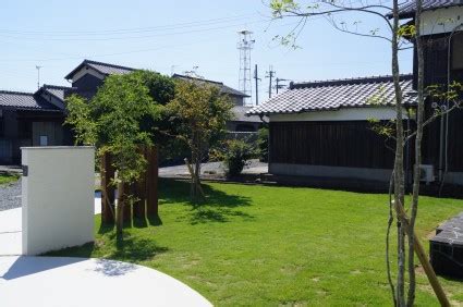 南国風のドラセナと芝生のリゾートガーデン姫路｜姫路市の外構・エクステリア・お庭のことなら、サンガーデンへ。