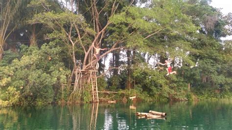 A bamboo resort with an amazing emerald lake and majestic. Nukilan Mata Pena: Keistimewaan Tadom Hill Resorts ...