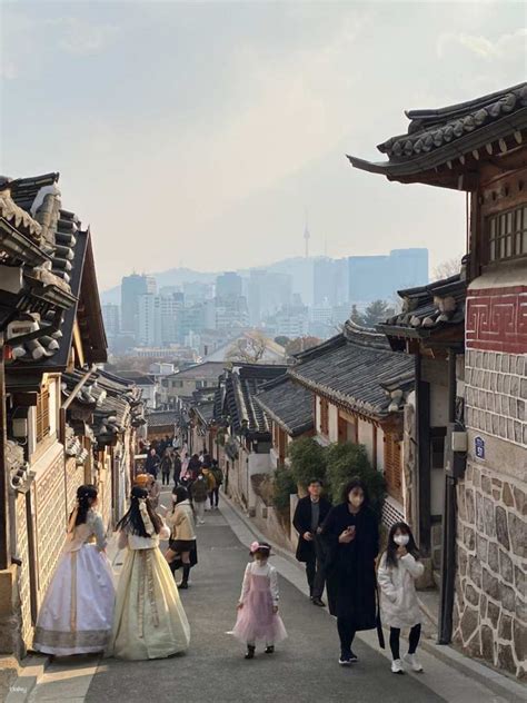 Seoul Walking Tour Bukchon Hanok Village Changdeokgung Palace South Korea Miki Travel Asia