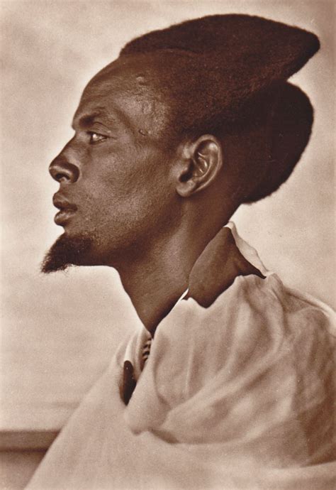 Almost 100 Year Old Pictures Show How Amazing The Traditional Rwandan Hairstyle Was Bored Panda
