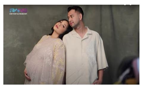 Segera Melahirkan Ini Potret Maternity Shoot Ala Nagita Slavina Dan Raffi Ahmad