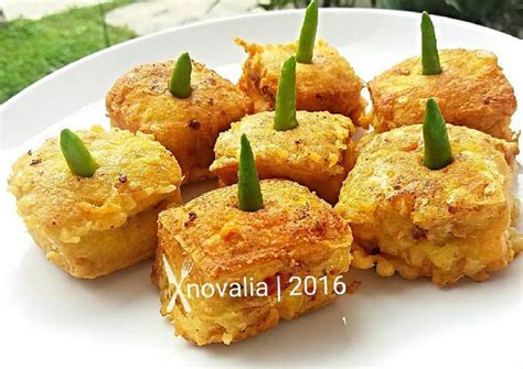 Rasanya tentu saja lezat apalagi kalau beli jajanan ini di . Resep Tahu Isi Tauge RENYAH oleh Novalia Rika - Cookpad