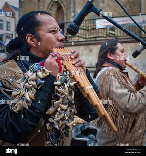 Tatanka Native American Indian Musicians Playing In Nottingham City