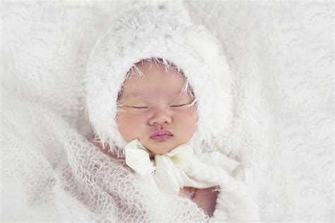 16 Winter Inspired Baby Names For Boys And Girls Christmas And