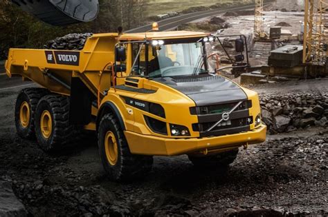 The F Series Volvo Dumpers Are Leading The Way Truck And Trailer Blog