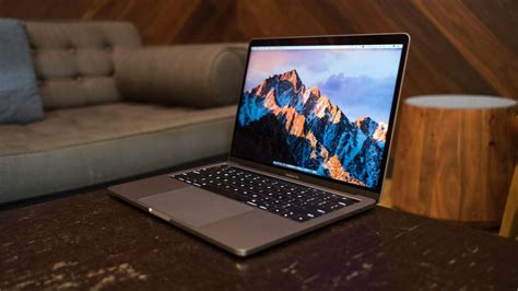Macbook Pro With Touch Bar 13 Inch Mid 2017 Review Techradar