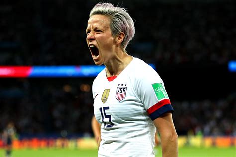 Megan Rapinoe Sits In Uswnts Stunning World Cup Move
