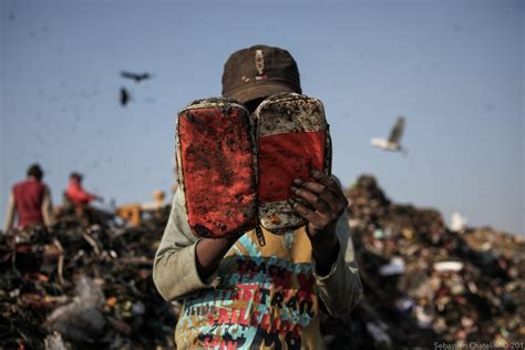 Trash Mountain Photos From Ghazipur Landfill International