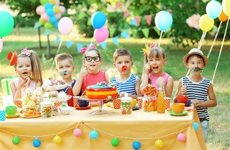 5 Makanan Pilihan Yang Wajib Ada Di Pesta Ulang Tahun Anak Foodspot Blog
