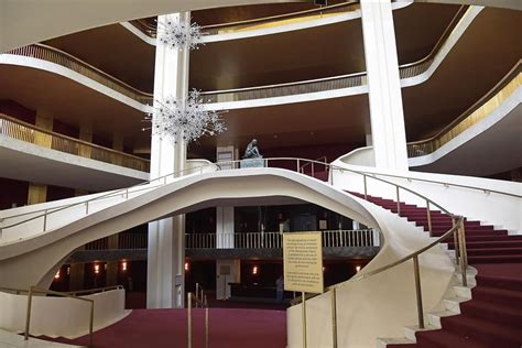 Lincoln Center For The Performing Arts Metropolitan Opera House