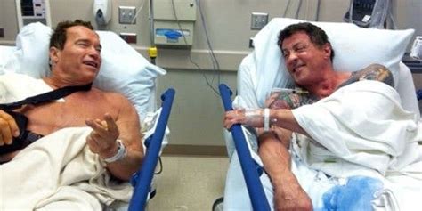 Schwarzenegger Y Stallone Inseparables Hasta En El Hospital