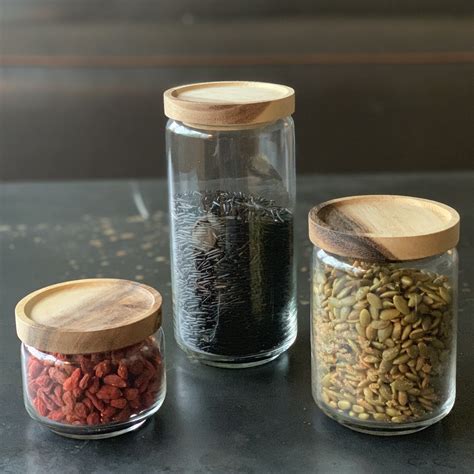 Simple Glass Storage Containers With Wood Lid Nourriture Délicieuse Articles Faits A La Maison