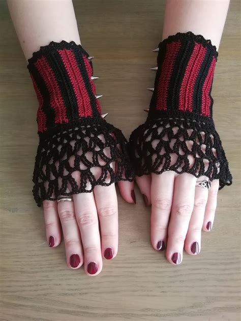Gothic Victorian Short Fingerless Gloves Halloween Costume Accessory
