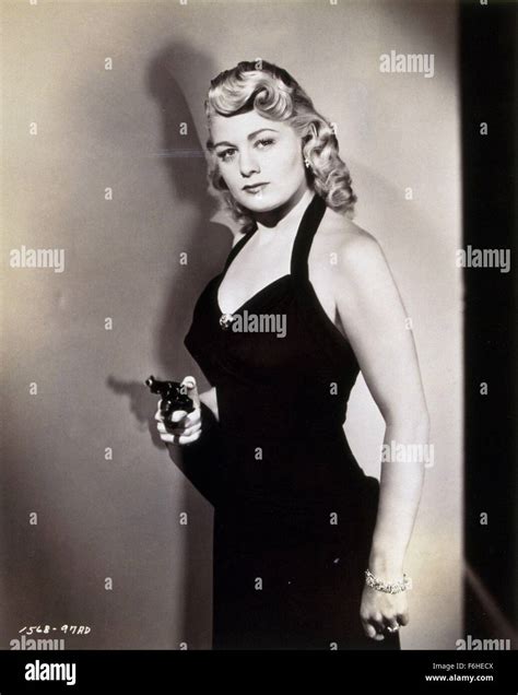 Shelley Winters Winters Hi Res Stock Photography And Images Alamy